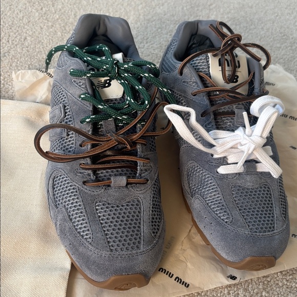 Miu Miu Gray Sneakers with Green and White Laces - Picture 3 of 9